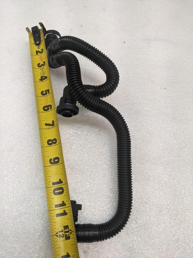 PORSCHE BOXSTER CAYMAN VENTILATION LINE OIL SEPERATOR 98710714500 USED R23