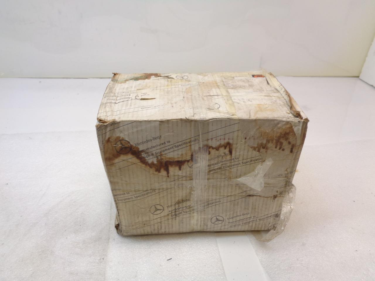 NEW GENUINE MERCEDES-BENZ 000 230 17 11 80 AC COMPRESSOR 1994 MERCEDES S320 R3