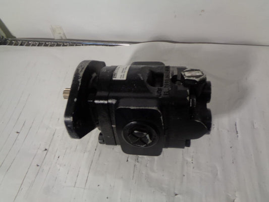 PARKER HANNIFIN ULTRA IRON MOTOR PGP/PGM SERIES 7029112218 NEW J2