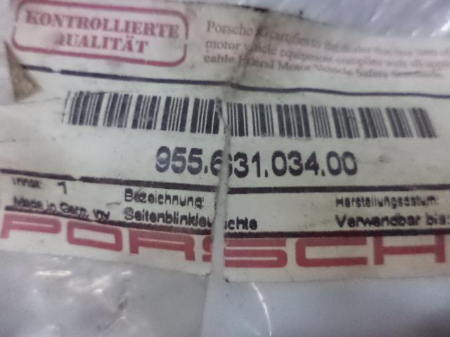 Porsche Cayenne Side Marker Lens 2003-2006 955 631 034 00 NEW GENUINE R25T4