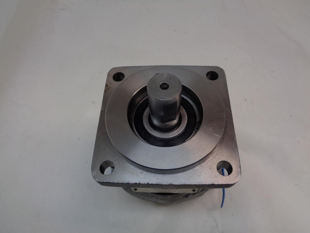 LABRIE PUMP HYP00181-M NEW J2
