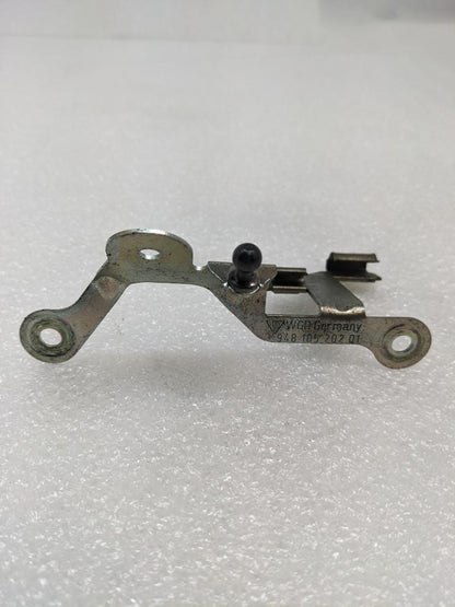 11-15 PORSCHE CAYENNE ENGINE BAY BRACKET MOUNT 94810520201 USED R21SPB