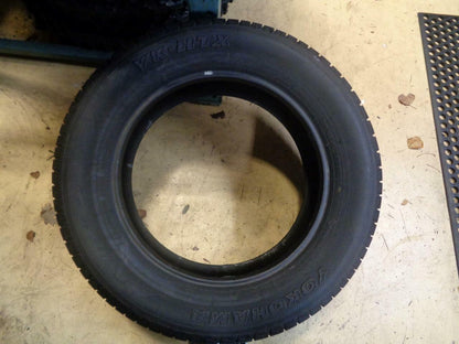 1 DEMO YOKOHAMA YK-CTX 245 60 18 105H  TIRE 05419