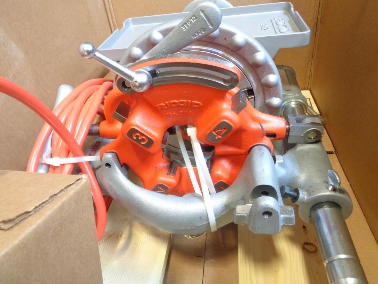 RIDGID 15682 MODEL 300 COMPLETE PIPE THREADING MACHINE w/1452 TOOL TRAY BSR3.1