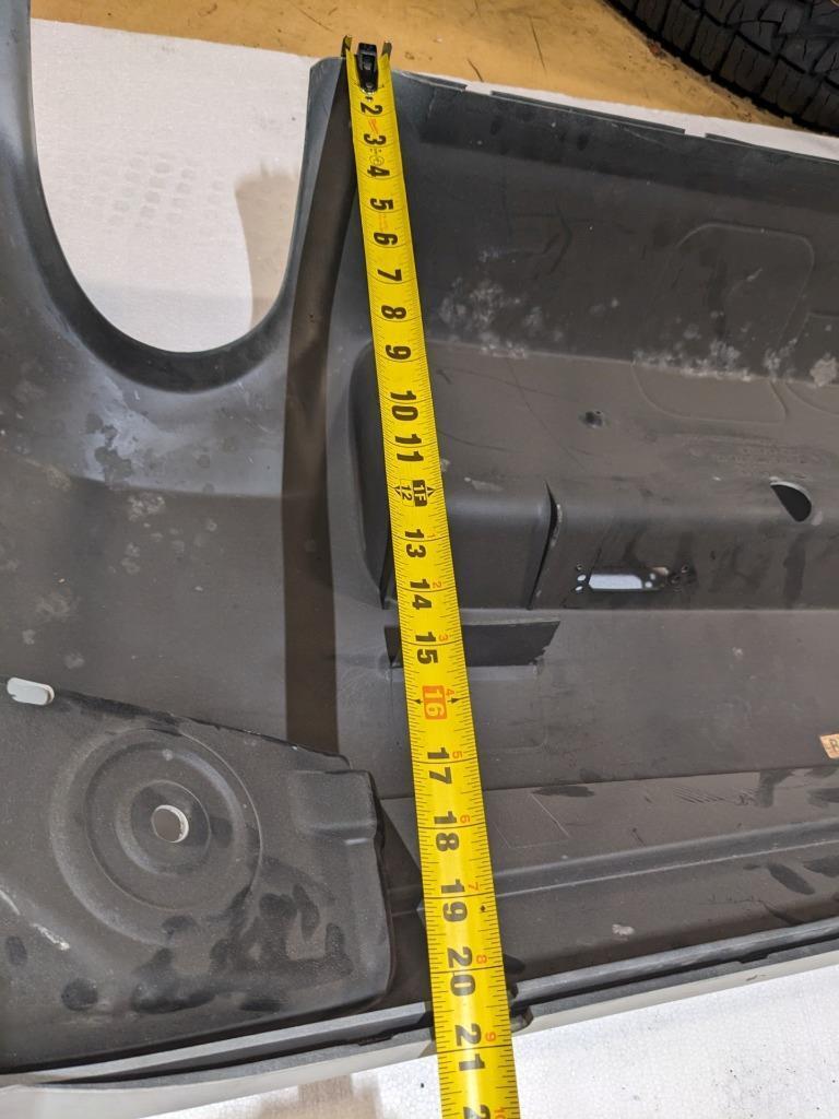 PORSCHE 928 -REAR BUMPER-LINING-WHITE- 65X30X18- 92850512322- NEW B2