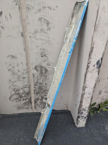 DAMAGED PORSCHE ALUMINUM RIGHT ROCKER PANEL BLUE FOR 78-89 911SC USED R25