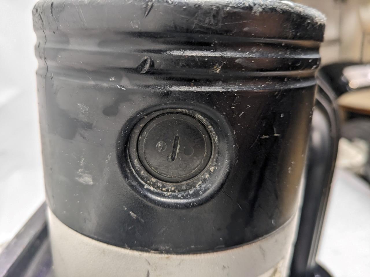 Makita 5402NA Corded 16-5/16" Beam Circular Woodcutting Saw 2011 used B1B2