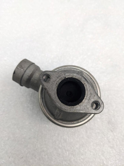 15-18 PORSCHE MACAN EGR SECONDARY AIR PUMP VALVE 99711320371 USED R21SPB