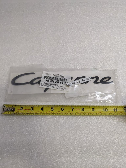 PORSCHE 9555592370003C CAYENNE HATCH LOGO BLACK FOR 04-10 CAYENNE NEW PGB2TB