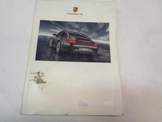 USED PORSCHE PAPERBACK BROCHURE "THE NEW 911" 2008 MKT 001 135 08 R25