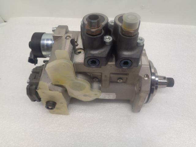 BOSCH 0445020236 HIGH PRESSER FUEL PUMP FOR DETROIT DIESEL DD13 NEW R11