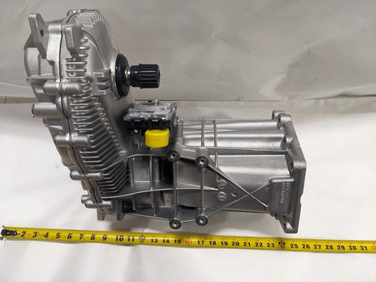 GENUINE PORSCHE 958 351 042 BX 15-18 CAYENNE TRANSFER BOX CASE T3 BSRG4