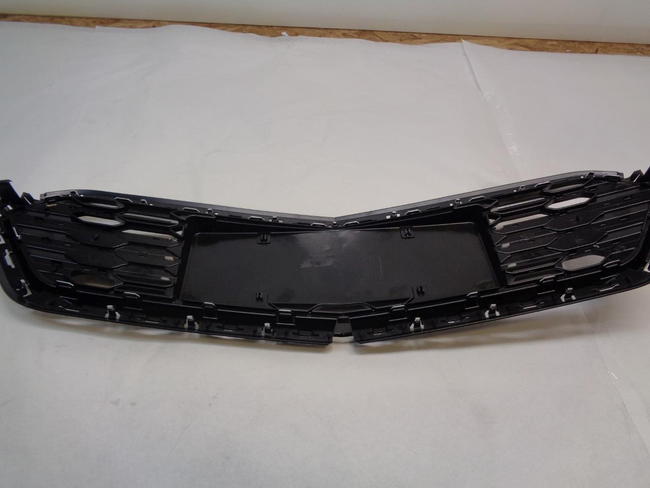 NEW FRONT LOWER MIDDLE BUMPER GRILLE for 16-18 CHEVY CRUZE R18