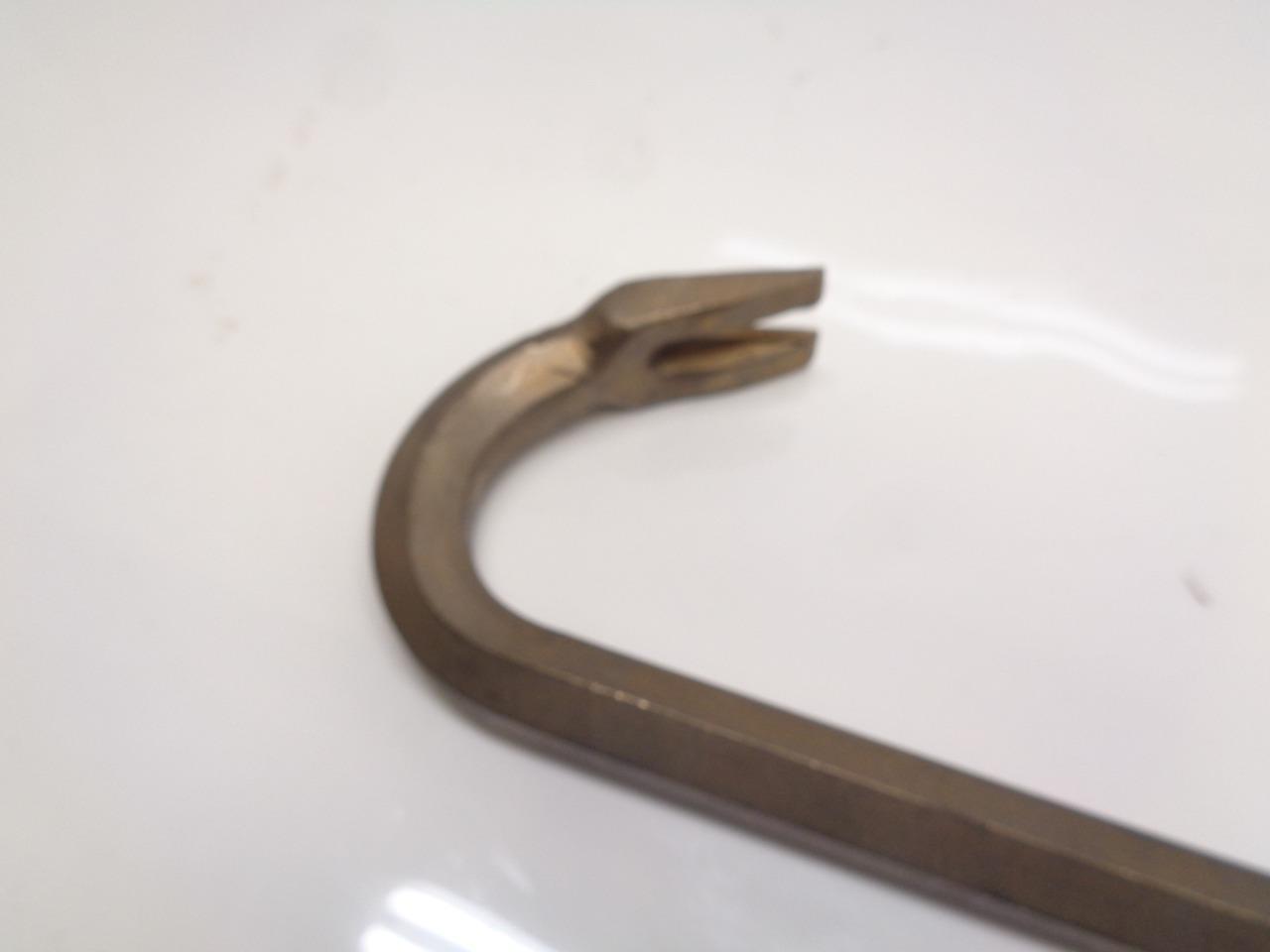 NEW AMPCO SAFETY TOOLS 24" NON-SPARKING CROW BAR W-30 R27