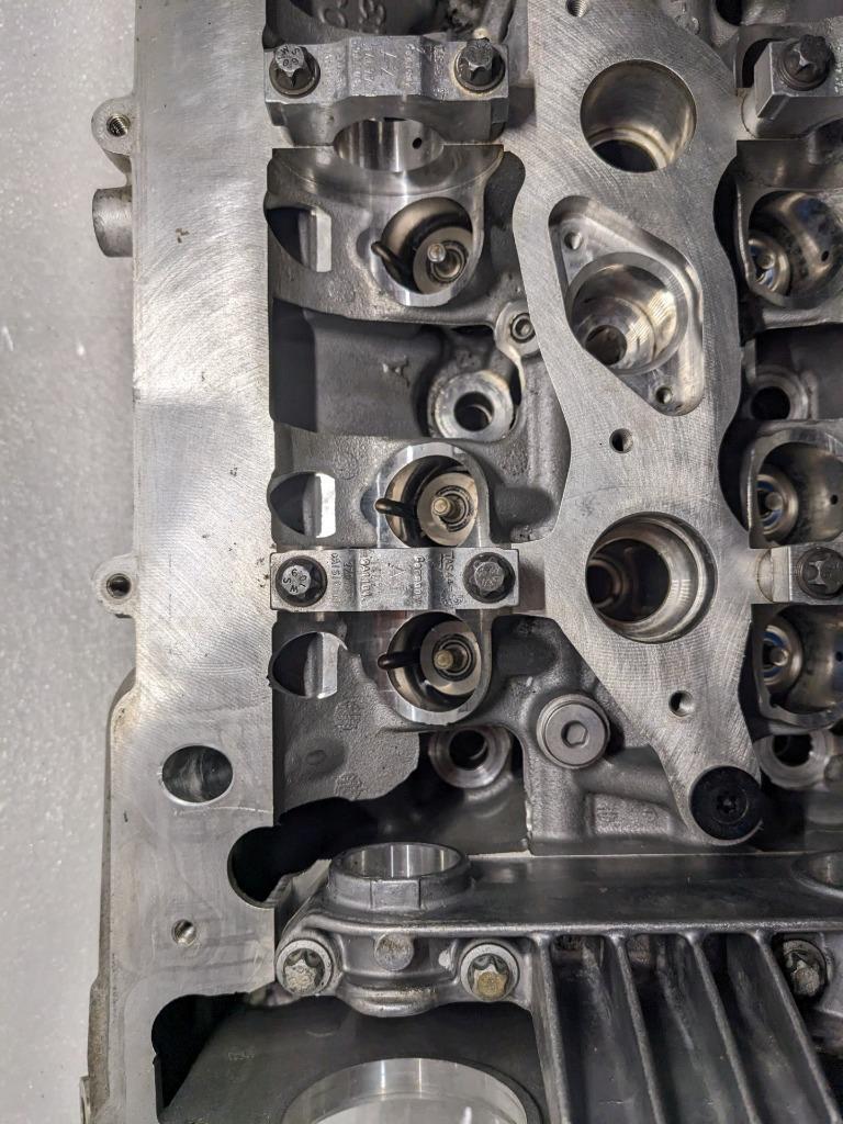 Porsche 9A1104111911 Cylinder Head  FOR Carrera 2013 3.4L 6 Cylinder USED BSR3.1