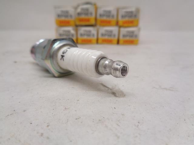 NGK SPARK PLUGS STANDARD SERIES 8 PACK 7526 R13T1