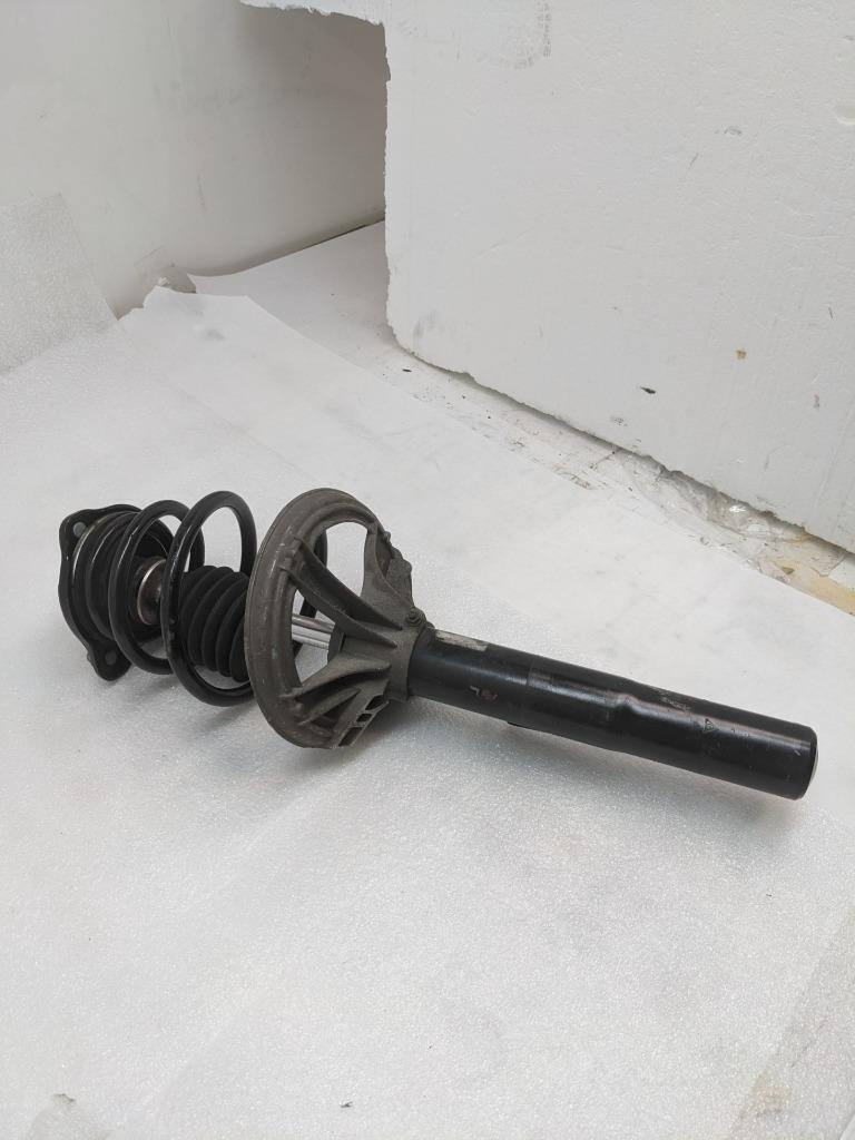 PORSCHE 911/996 LEFT FRONT STURT WITH SPRING 99634304318 USED R23