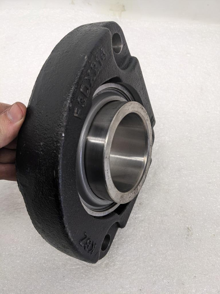 KBZ F3DX214 PILLOW BLOCK 3 BOLT NEW R27