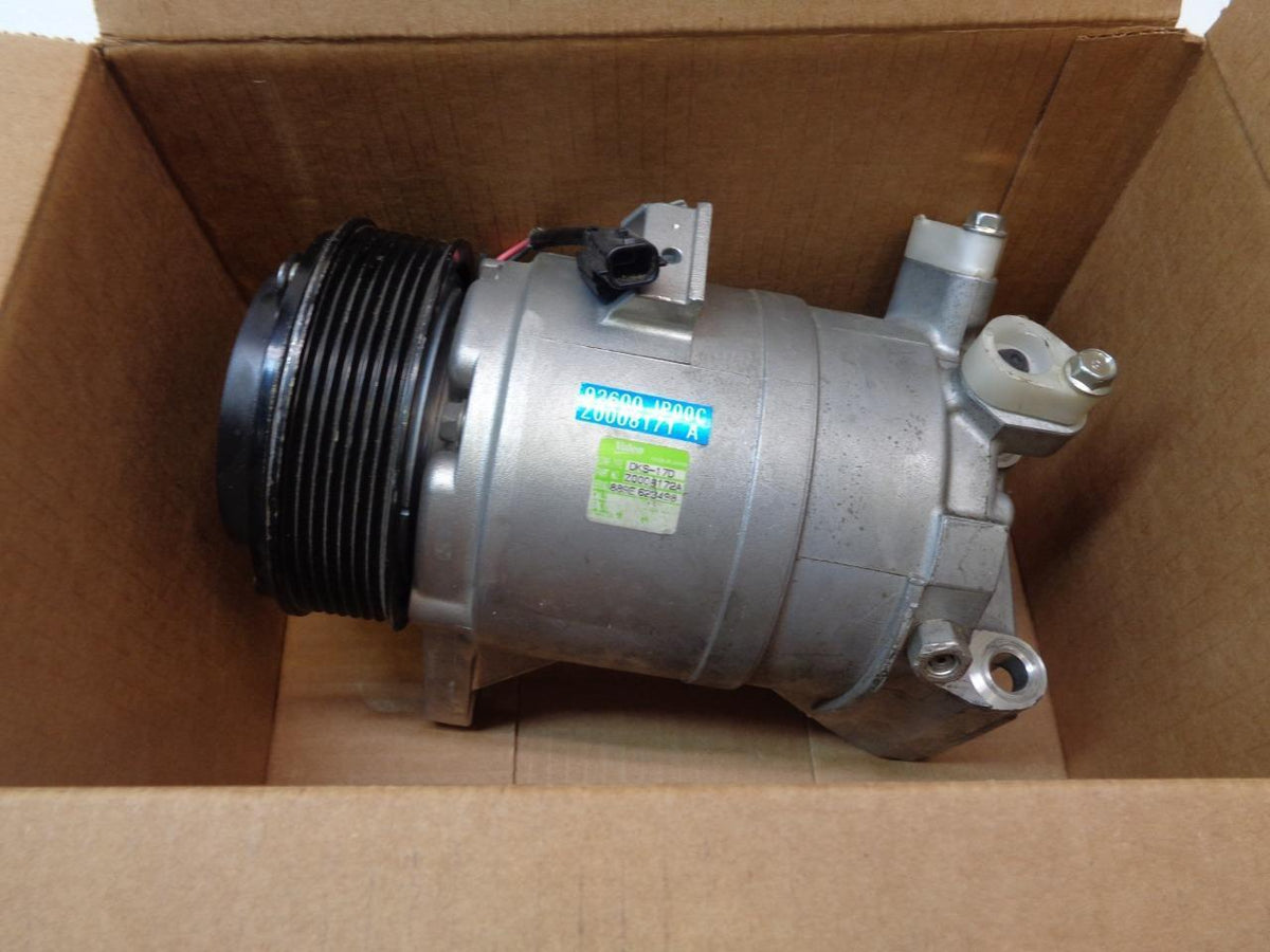 NEW VALEO DKS-17D Z0008171A 92600-JP00C AC COMPRESSOR R2