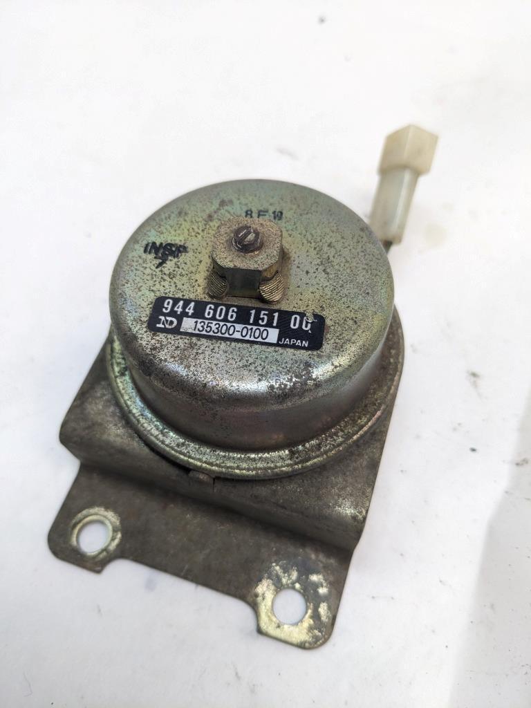 PORSCHE 83-85 944 ALTITUDE CONTROL MODULE 94460615100 #2 USED R21T2