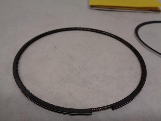 NEW GOETZE RINGS FOR PORSCHE 944 968 3.0L 08-324500-00 R20T5