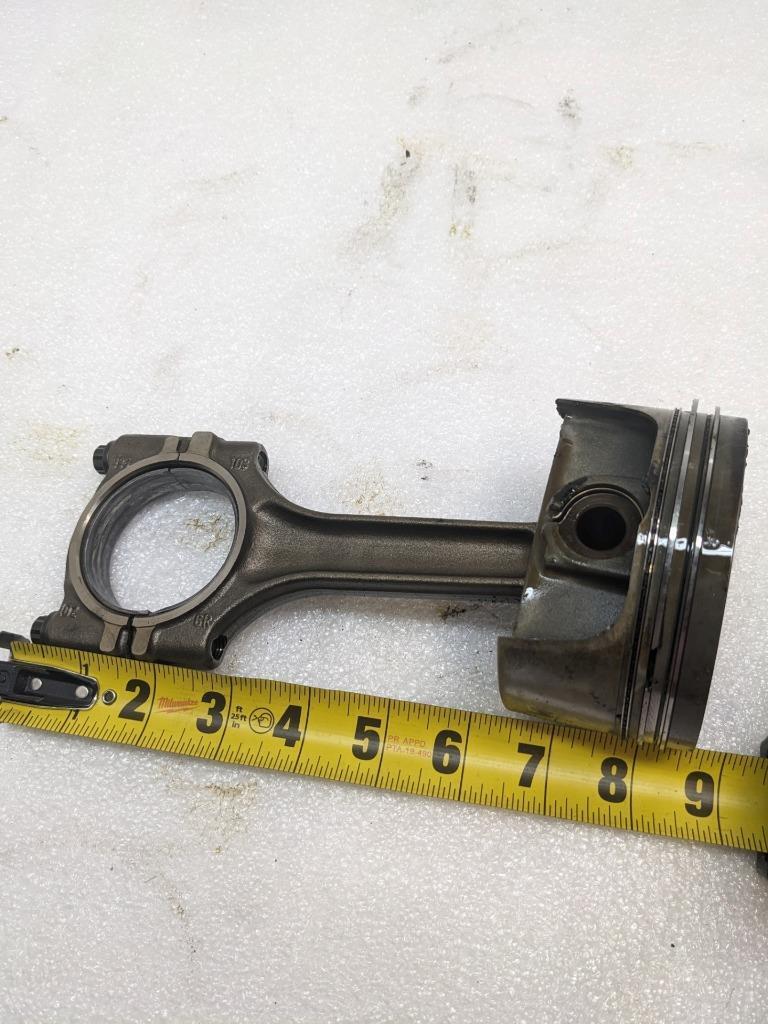PORSCHE 911/996  CONNECTING PISTON ROD #5 9961031026R USED 996BGL2T2