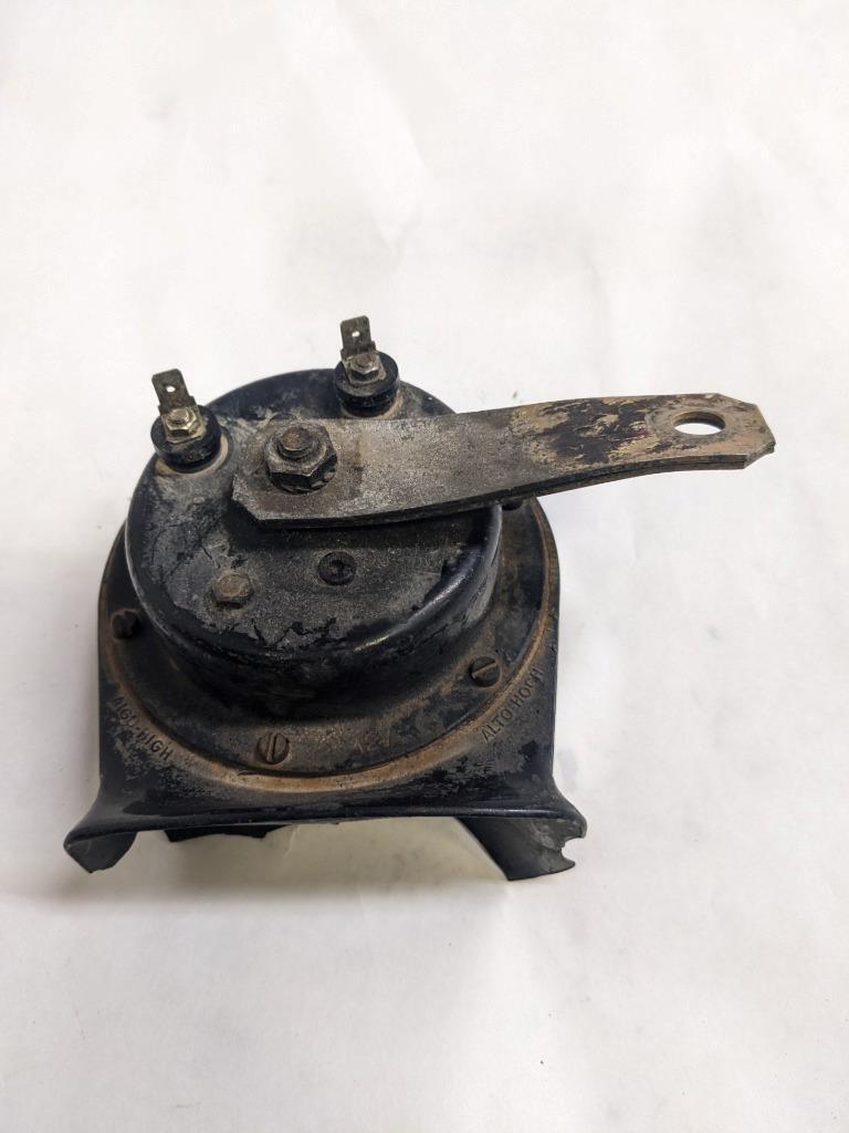 PORSCHE 84-91 944 LOW PITCH TONE ELECTRIC HORN SIREN MIXO TR129  USED R21T2