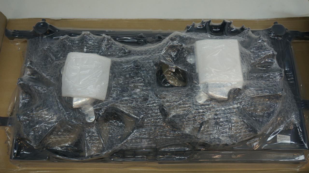 DORMAN  OE SOLUTIONS 620-611 RADIATOR FAN GM NEW