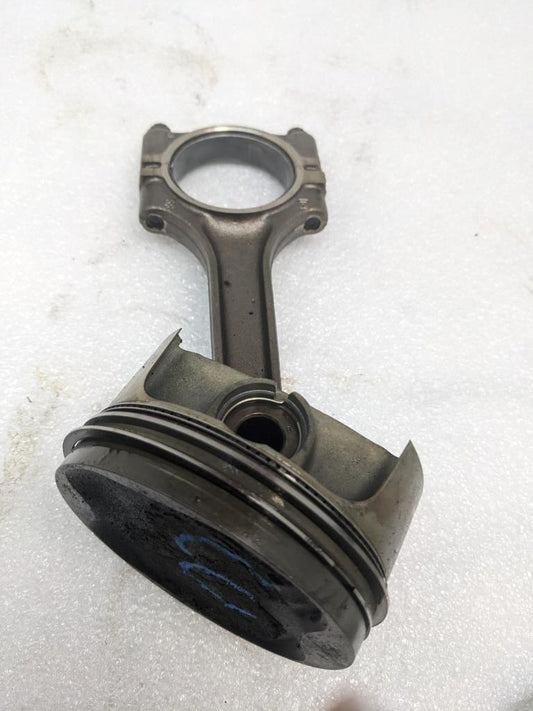 PORSCHE 911/996  CONNECTING PISTON ROD #3 9961031026R USED 996BGL2T2