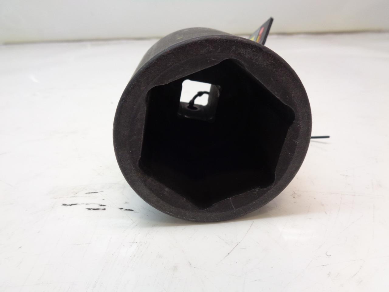 NEW NAPA PROFESSIONAL TOOLS 61-6262 1-15/16" IMPACT SOCKET R22