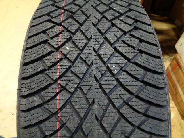 NOKIAN HAKKAPELIITTA R5 STUDDABLE P 235 45 17 97T XL TIRE T432156 CQ1