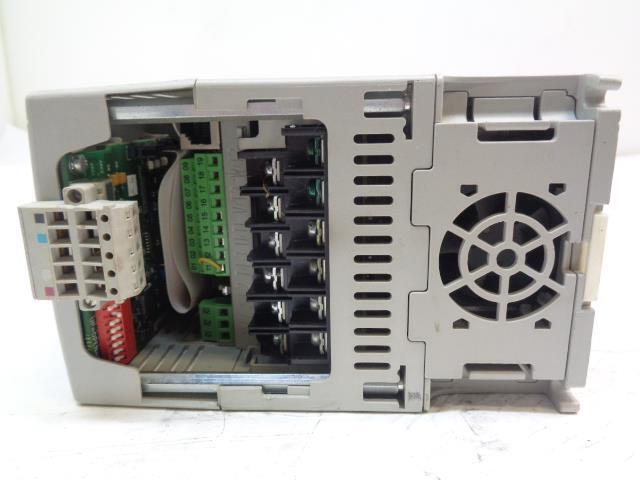 ALLEN BRADLEY 22B-D6P0N104 POWERFLEX 40 SERIES A AC DRIVE NEW R5