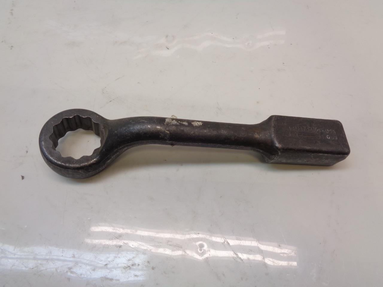 NEW ARMSTRONG TOOLS SAE 1-7/8 12PT OFFSET STRIKING WRENCH BLACK 33-060 R22T4