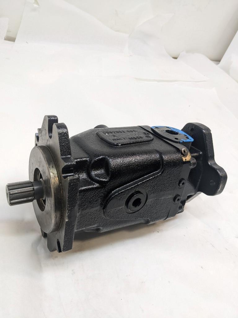 EATON 421AK HYDRAULIC AXIAL PISTON PUMP-BLACK- 421AK02552C #2 NEW H1