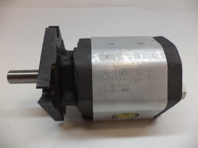 NEW MARZOCCHI HYDRAULIC GEAR PUMP GHP1AQ-D-9 ALUMINUM R32T2