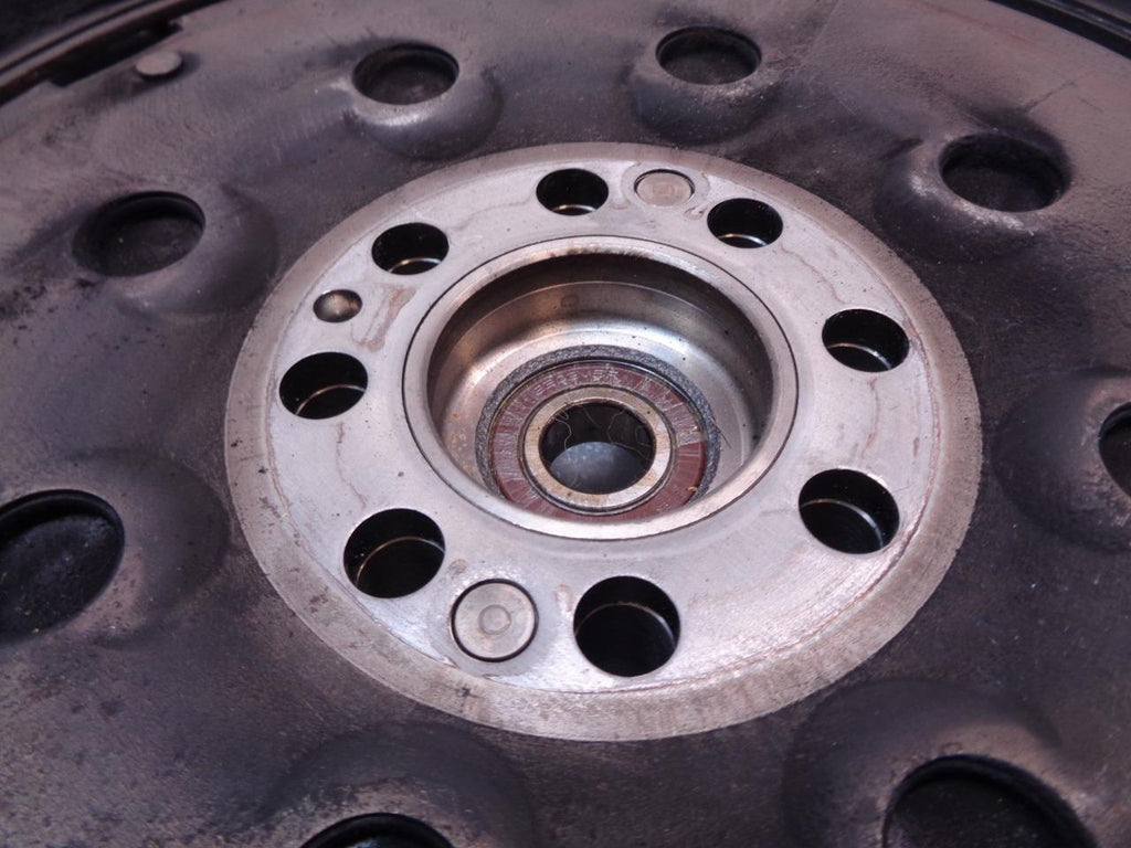 USED LUK DUAL MASS FLYWHEEL FOR PORSCHE 911 (996 & 997) 996 114 012 05 R24T3