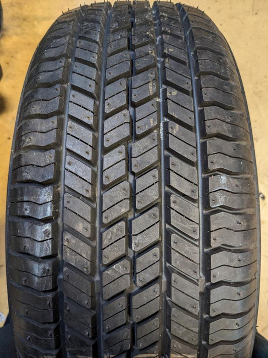 YOKOHAMA AVID S30 P 205 55 16 89V SL TIRE 110193228 BQ4