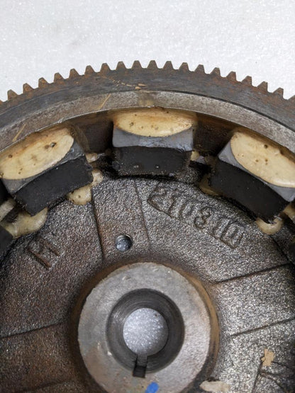 BRIGGS AND STRATTON 593139 FLYWHEEL FOR 19J137-0001-F1 SMALL ENGINE NEW R32