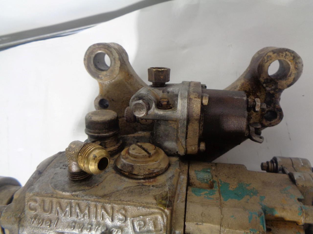 CUMMINS AFC INJECTION PUMP WITH CUMMINS FUEL PUMP DAMPER COVER 153338 USED R13