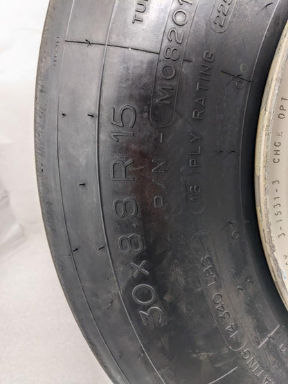 GOODRICH INBOARD WHEEL AND MICHELIN TIRE  30X8.8-15 HUB BORE 77MM 3-1531-3 B2