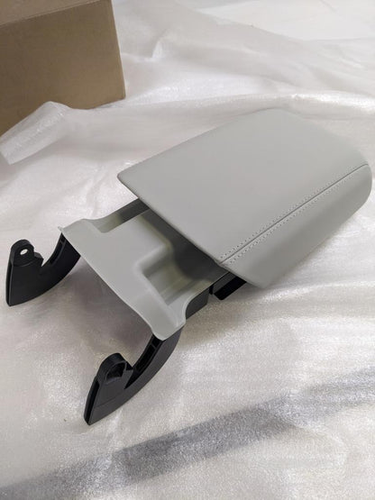 PORSCHE 95B864208AOD4 CONSOLE ARMREST PEBBLE GRAY FOR 19-24 MACAN NEW PGB2