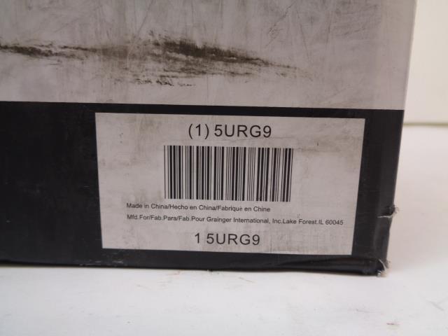 NEW UNI-T BENCH DIGITAL MULTIMETER AC 4 TO 1000V DC 400M-V TO 1000 V 5URG9 R28