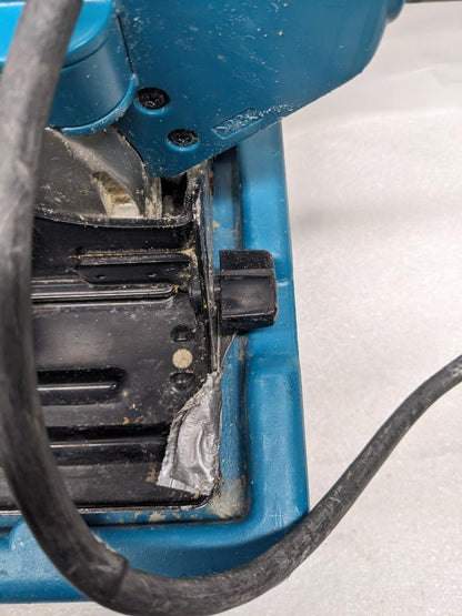 Makita 5402NA Corded 16-5/16" Beam Circular Woodcutting Saw 2011 used B1B2