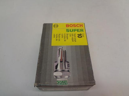 BRAND NEW BOSCH CHEVY GMC SUPER SPARK PLUG 10 PACK 7512 R13T3