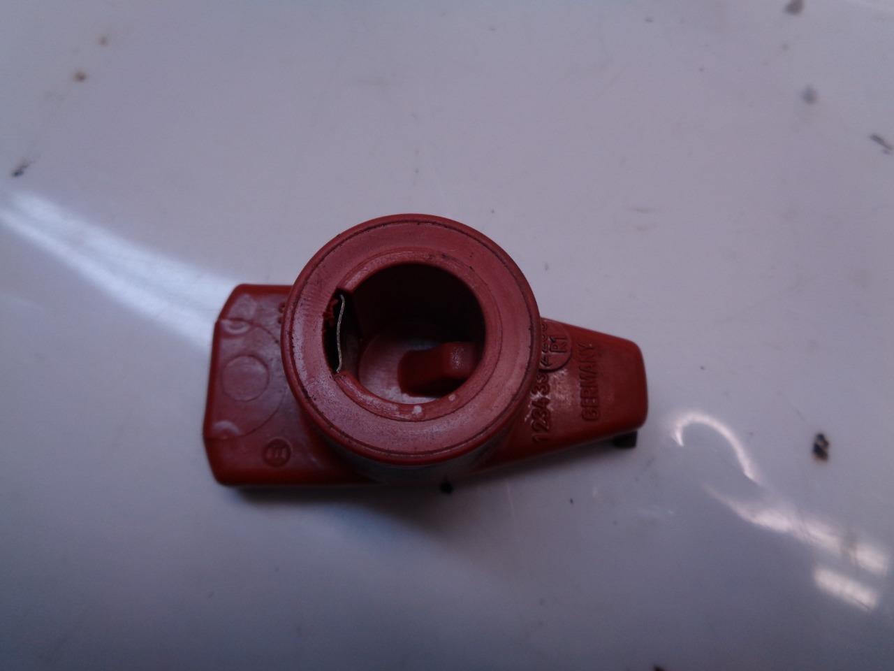 NEW BOSCH IGNITION ROTOR FOR PORSCHE 911 04216 930 602 902 02 R21SPB