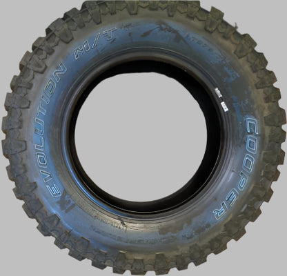 COOPER DISCOVERER M/T OWL LT 275 70 18 125 122Q LRE 10PLY TIRE 170168035 BQ4