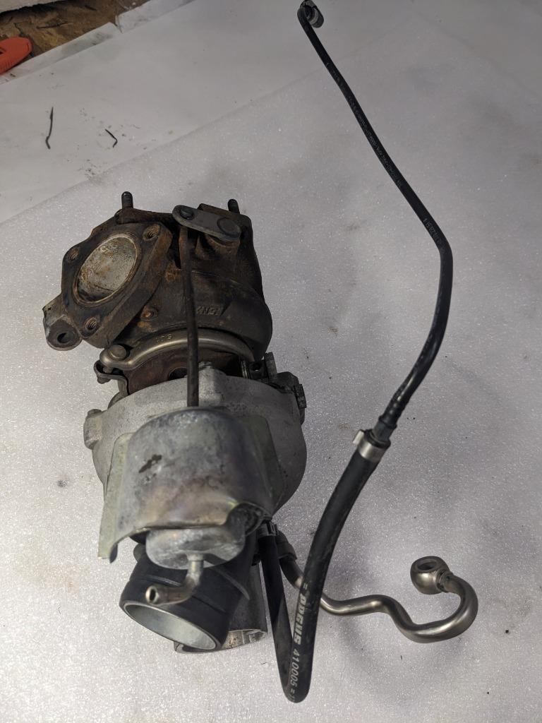 PORSCHE CAYENNE TURBOCHARGER 9481073204R USED R23