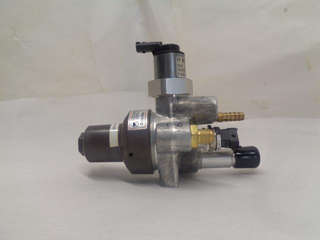 BOSCH FUEL PRESSURE REGULATOR 0928 402 052 12V R21