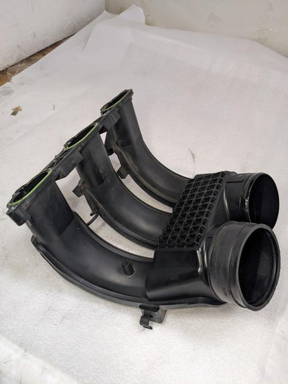 PORSCHE BOXSTER 987 INTAKE BRIDGE 99711013601 USED 996.B.G.L.