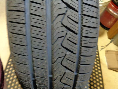 1 NEW NITTO NT421Q 235 55 20 105W TIRES 210890